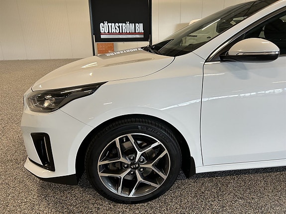 Kia Ceed 10 of 27