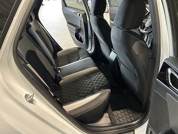 Kia Ceed 19 of 27
