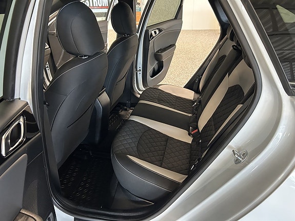 Kia Ceed 16 of 27