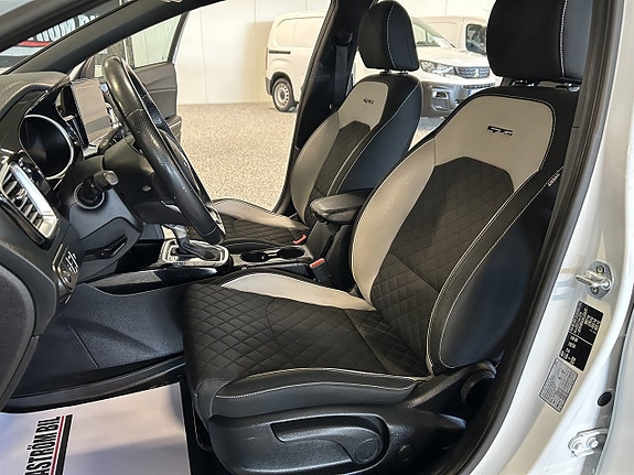 Kia Ceed 14 of 27