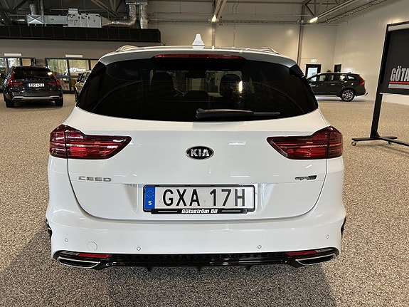 Kia Ceed 3 of 27