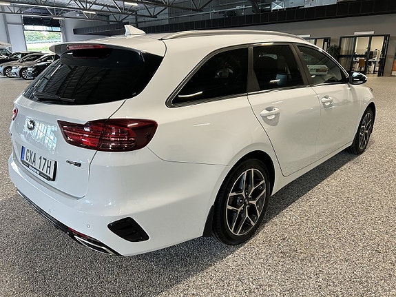 Kia Ceed 4 of 27