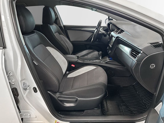 Toyota Avensis 6 of 11