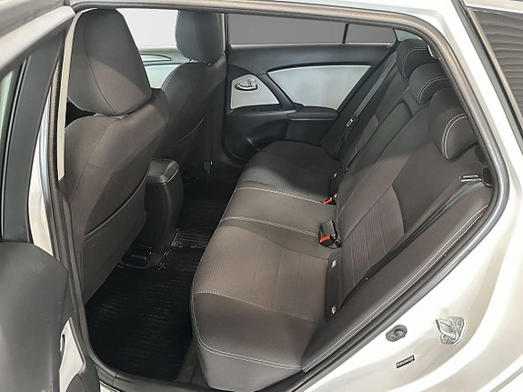 Toyota Avensis 7 of 11