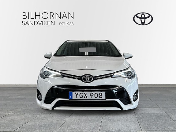 Toyota Avensis 5 of 11