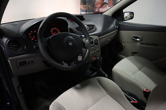Renault Clio 7 of 17