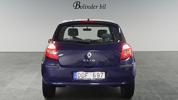 Renault Clio 5 of 17
