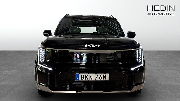 Kia EV9 8 of 9