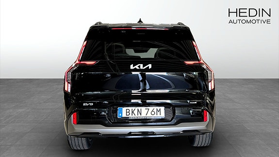 Kia EV9 7 of 9
