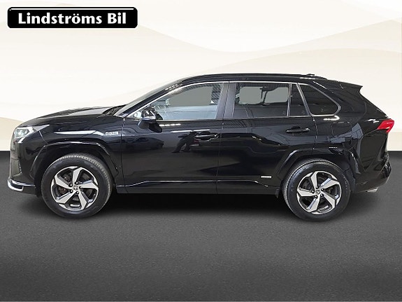 Toyota RAV4 6 of 18