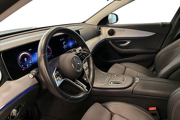 Mercedes-Benz E200 6 of 13