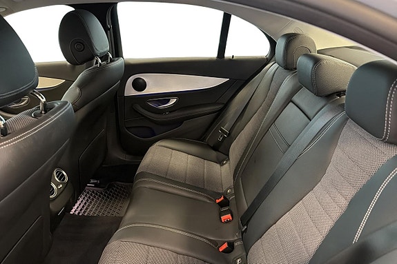 Mercedes-Benz E200 9 of 13