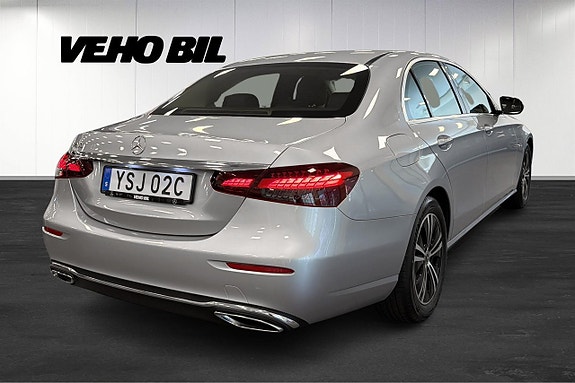 Mercedes-Benz E200 3 of 13