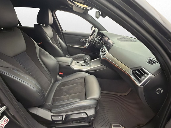 BMW 320 14 of 30