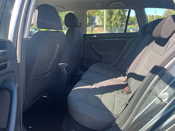 Volkswagen Golf VI 19 of 20