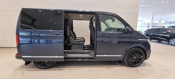 Volkswagen Multivan 6 of 11