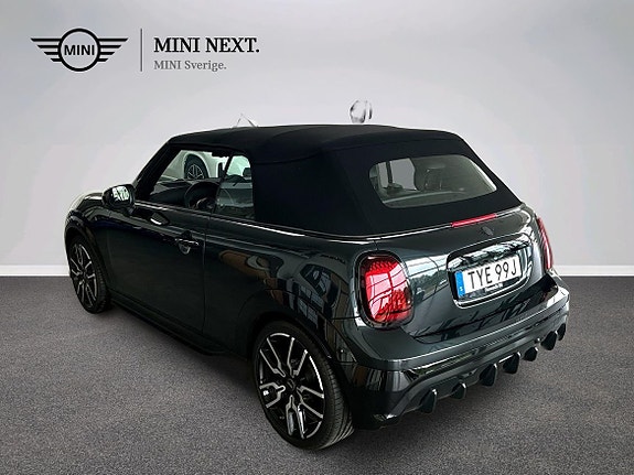 MINI Cooper 4 of 16