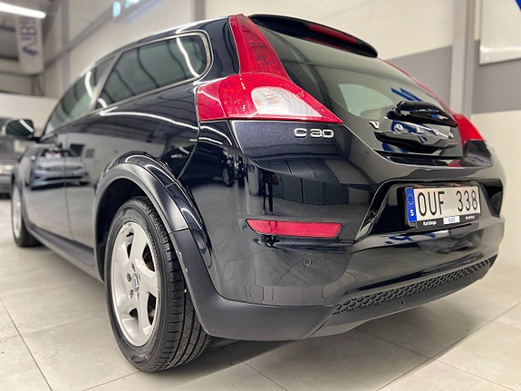 Volvo C30 4 of 24