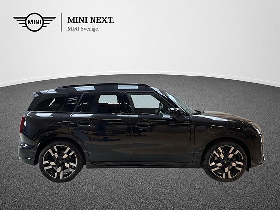 MINI Countryman SE 3 of 15