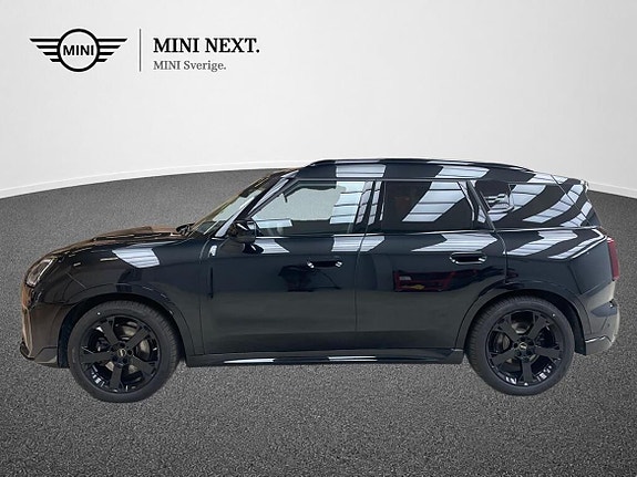 MINI Countryman SE 2 of 15