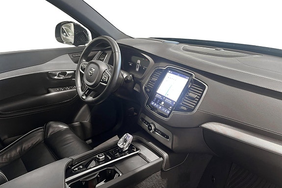 Volvo XC90 10 of 11
