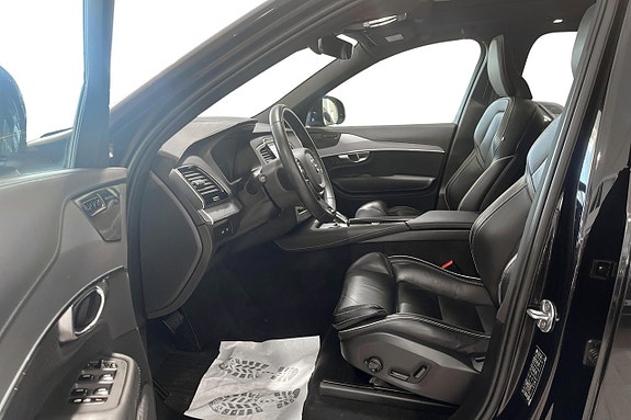 Volvo XC90 11 of 11