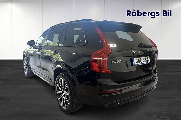 Volvo XC90 3 of 11