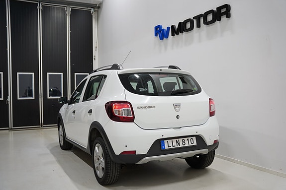 Dacia Sandero Stepway 4 of 19