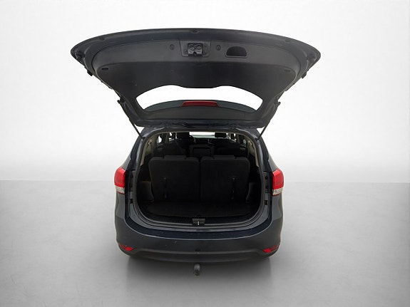 Kia Carens 27 of 30
