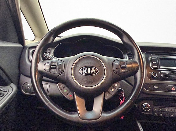 Kia Carens 14 of 30
