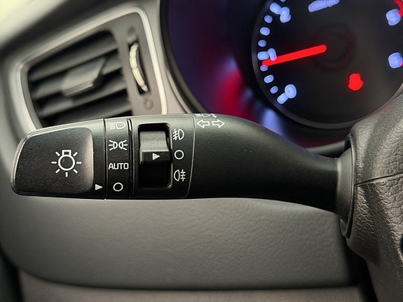 Kia Carens 16 of 30
