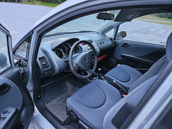 Honda Jazz 11 of 15