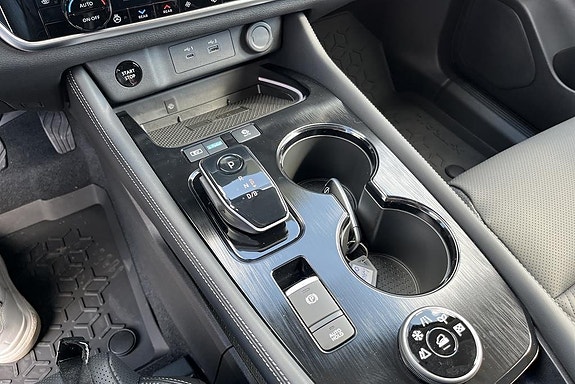 Nissan X-Trail 12 of 14