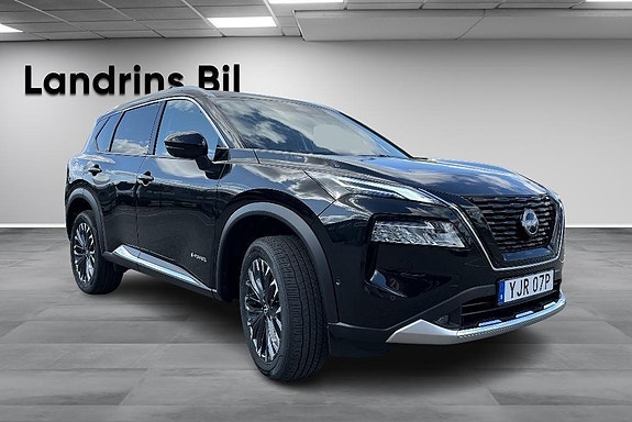 Nissan X-Trail 3 of 14