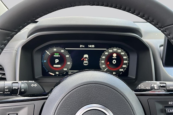 Nissan X-Trail 10 of 14