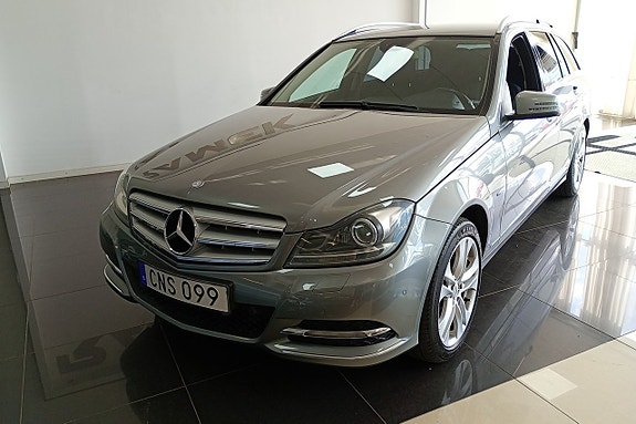 Mercedes-Benz C180 2 of 5