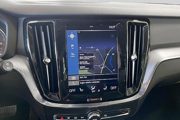 Volvo V60 Cross Country 11 of 19
