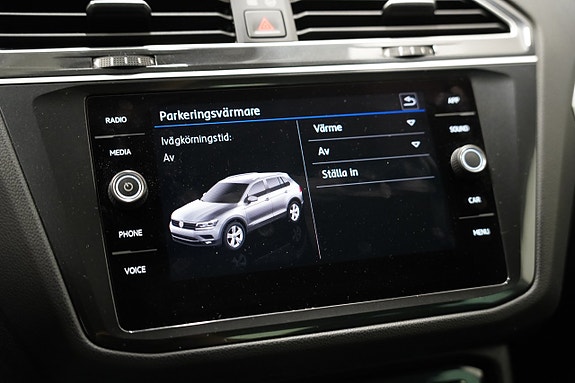 Volkswagen Tiguan 17 of 26