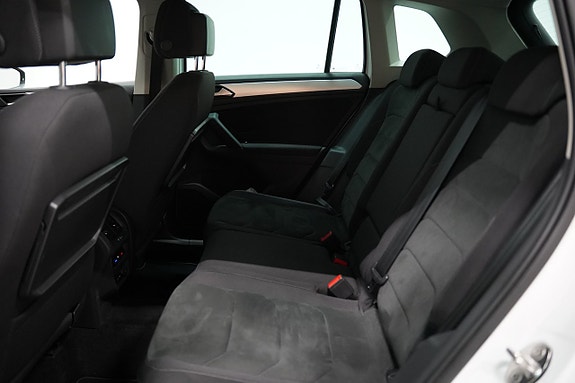 Volkswagen Tiguan 21 of 26