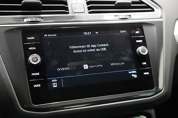 Volkswagen Tiguan 19 of 26