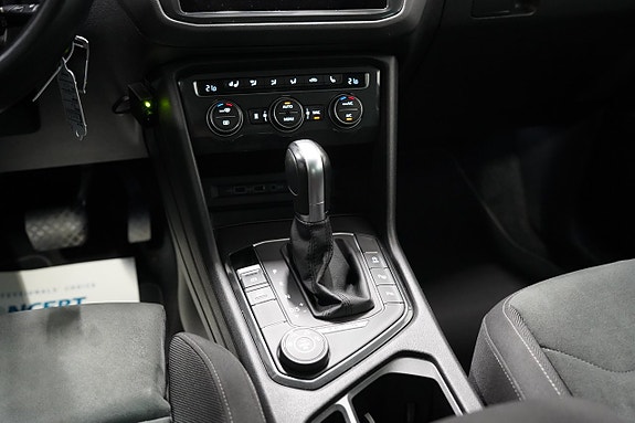 Volkswagen Tiguan 14 of 26