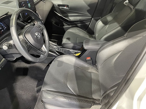 Toyota Corolla 13 of 24