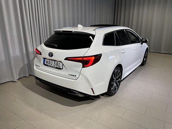 Toyota Corolla 5 of 24