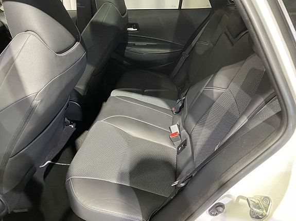 Toyota Corolla 15 of 24