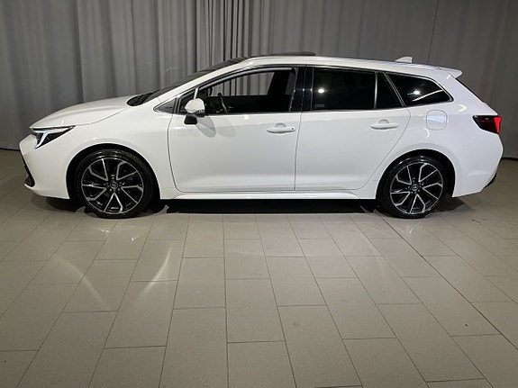Toyota Corolla 4 of 24