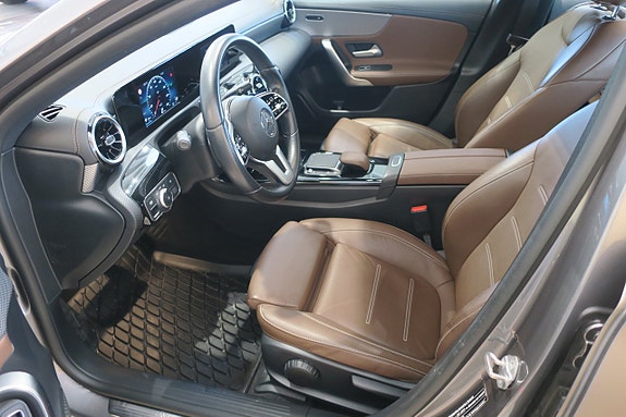 Mercedes-Benz A180 5 of 12