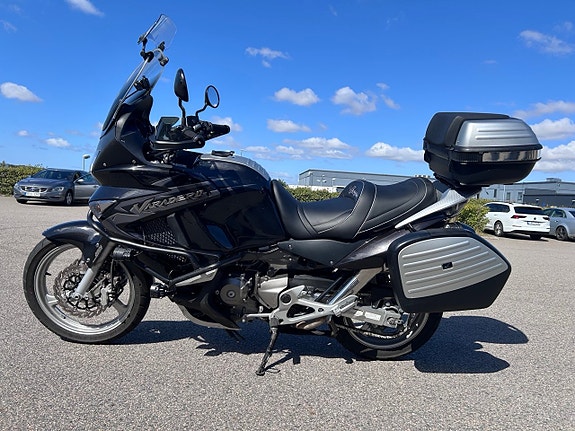 Honda XL1000VA Varadero 4 of 8