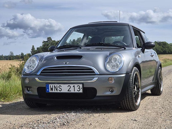 MINI Cooper S 4 of 17