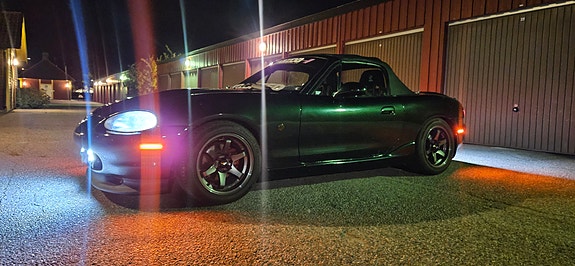 Mazda MX-5 3 of 13