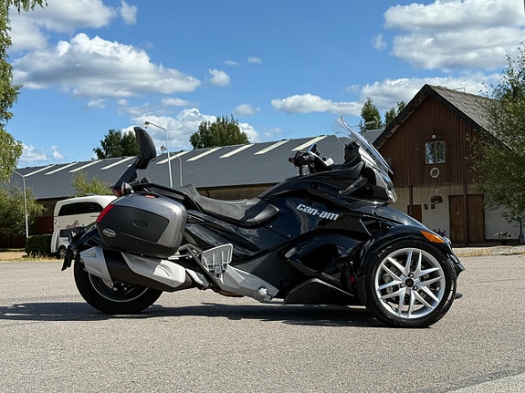 Can-Am Spyder ST 101HK B-körkort ”VÄLVÅRDAD” Endast 1200mil/2 Ägare/ 2 of 24